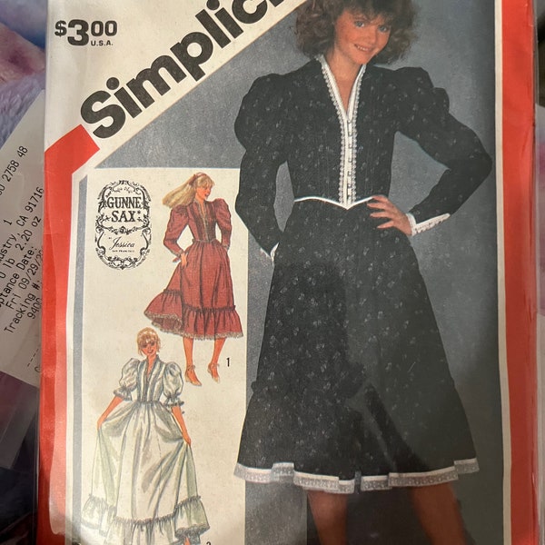 Simplicity Gunne Sax 5855 Sewing Pattern