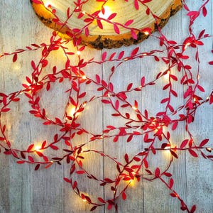 Burgundy Fairy Lights Garland - Rustic Dark Red Christmas Table Decor - Festive Holiday Home Gift - Seasonal Hosting LED String Lights