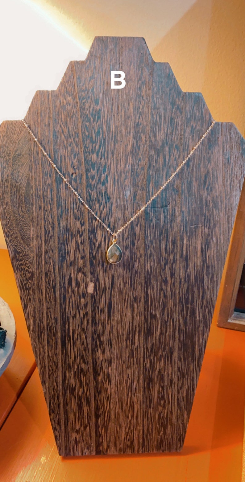 Various layering chain necklaces