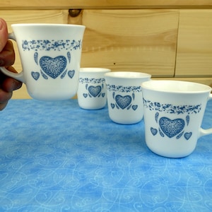 4 Corning 9-Ounce Suprema Coffee Mugs, Blue Hearts