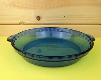 blue pyrex pie plate