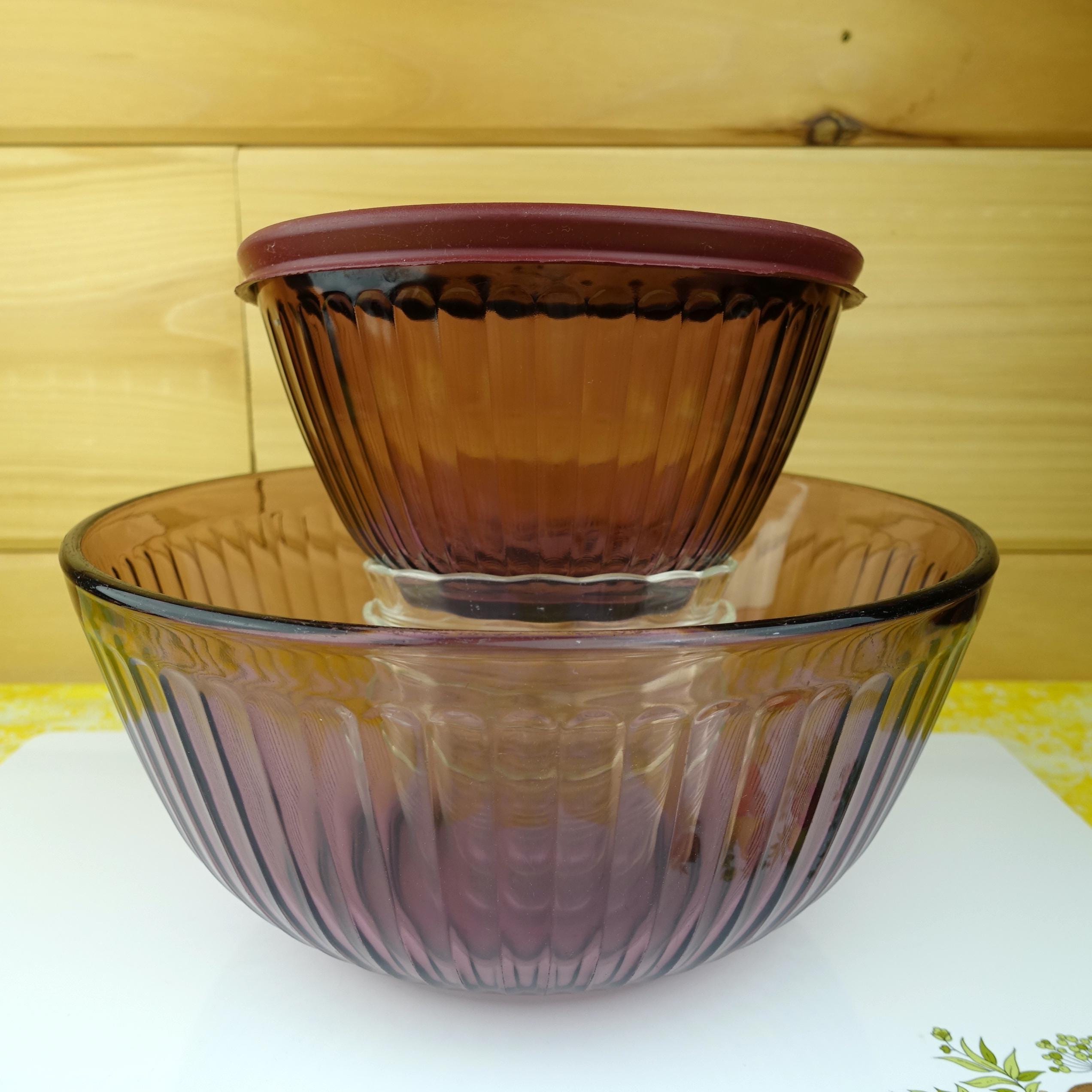 専用ページ　ビンテージ PYREX USA 蓋付　キャニスター旧ロゴ　B Vintage Pyrex Primary Colors Mixing Bowl Set of Four, Pyrex