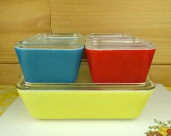 4-Dish Pyrex Refrigerator Set with 4 Glass Covers, Primary Colors
