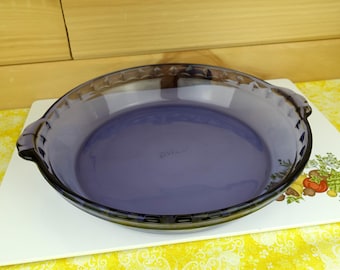 1 Pyrex 9-1/2" Pie Dish, Amethyst Purple, #229