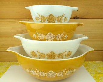 4-Bowl Pyrex Mixing Bowl Set, Butterfly Gold, Cinderella Bowls, #441, #442, #443, #444, Complete Set