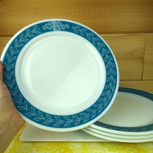 4 Pyrex LARGE Supper Plates, Pyrex Tableware Bluegrass, #795