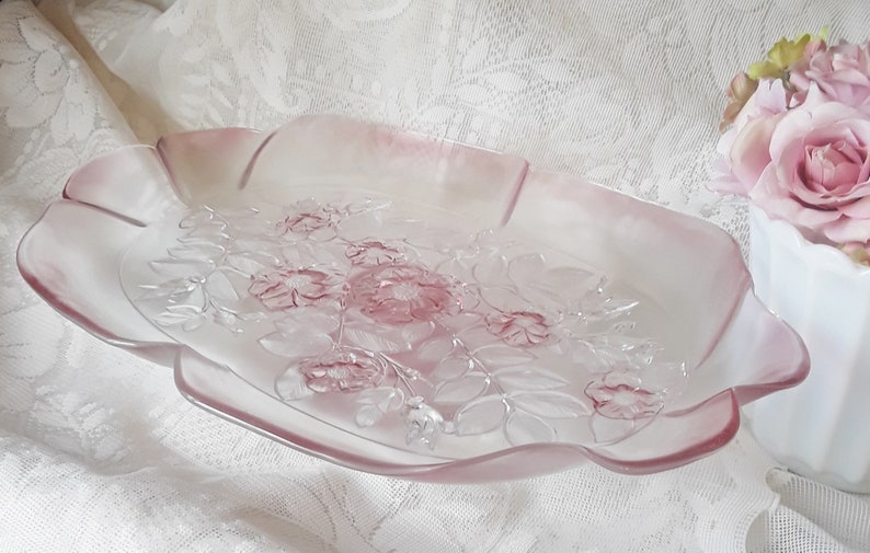 Flower Pink Wedding Cake Stand*Mikasa Rosella*Pink Flower Dessert Stand*Glass Pink Dessert Stand*Pink Cupcake Server*Blush Pink Cake Stand