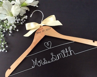 CUSTOM Wedding Hanger with date, Bridal shower gifts, Bridal Hanger,Personalized Hanger,Bridesmaid Hangers,Custom Made Hanger,Mrs Hanger