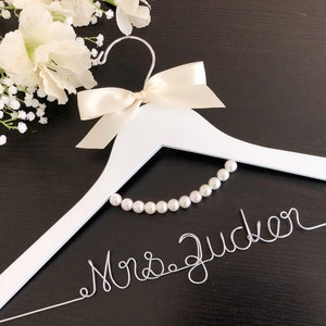 CUSTOM Wedding Hanger with pearl, Bridal Hanger,Personalized wedding Hanger,Bride&#39;s Gift,Bridesmaid Hangers,Custom Made Hanger,Mrs Hanger