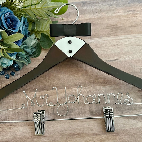 Personalized Groom's hanger with clips, Custom groom's Hanger with clips, Tuxedo hanger, Mr hanger, Men's hanger, personalized hanger