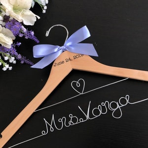 Personalized bridal hanger with date, Personalized bridal shower Gift, Wedding Hanger, Mrs Hanger, Bachelorette Party, Gift for Bride