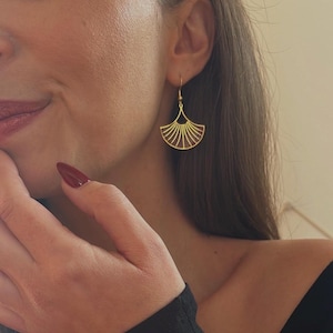 Burgundy boho chic earrings | stainless steel jewelry | Christmas gift for women | Trendy and elegant fashion accessory