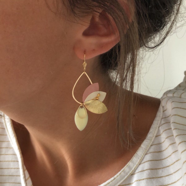LEONORE gold flower earrings, wedding accessory, Spring Collection, Christmas gift, Mother's Day gift