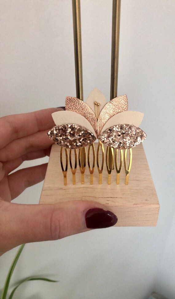 Peigne cheveux floral rose gold Accessoire coiffure mariée