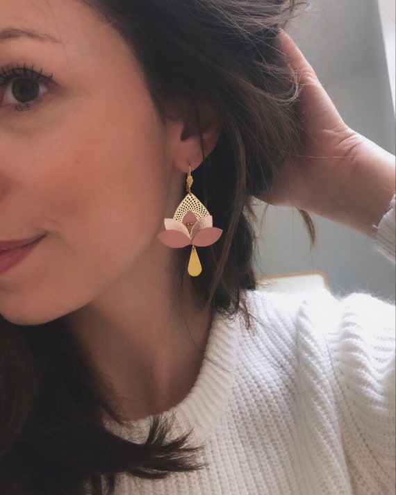 AMALIA rose gold earrings, floral jewelry, pastel summer jewelry | wedding  outfit earrings | Customizable gift