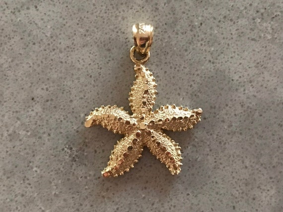 14k Yellow Gold Starfish Pendant