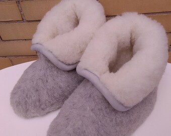 Slippers boots handmade in wool. woolen shoes, house slippers, present