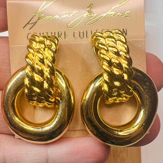 Vintage Kenneth Jay Lane Gold Tone Clip On Earrin… - image 3
