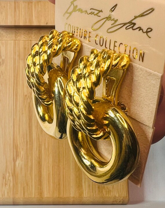 Vintage Kenneth Jay Lane Gold Tone Clip On Earrin… - image 2