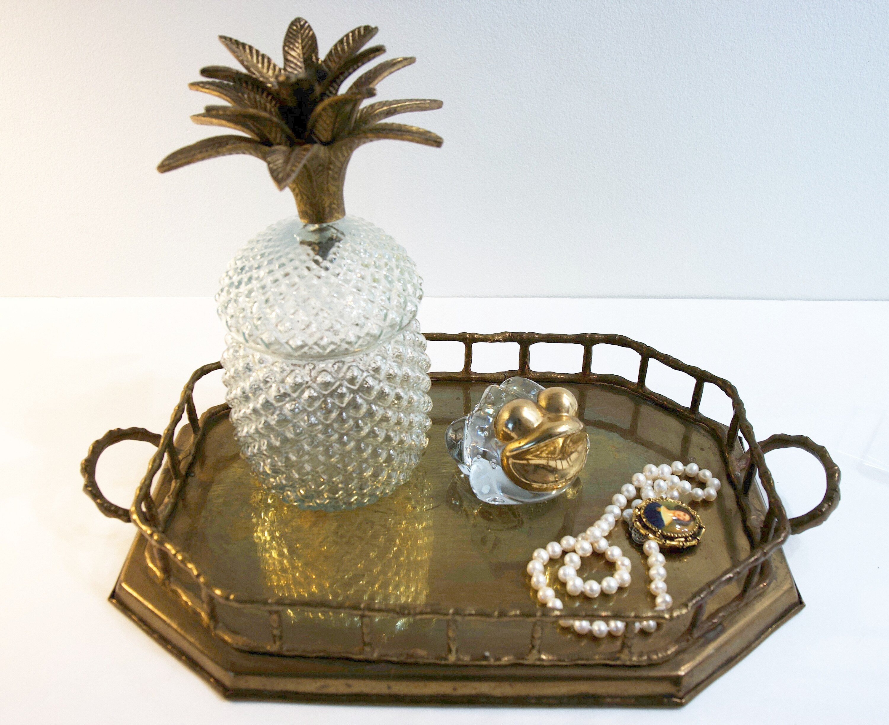 Small Vintage Brass Faux Bamboo Tray, Octagonal Gallery Tray with Edge and  Handles Serving Tray, Drinks Gold with Patina, Chinoiserie