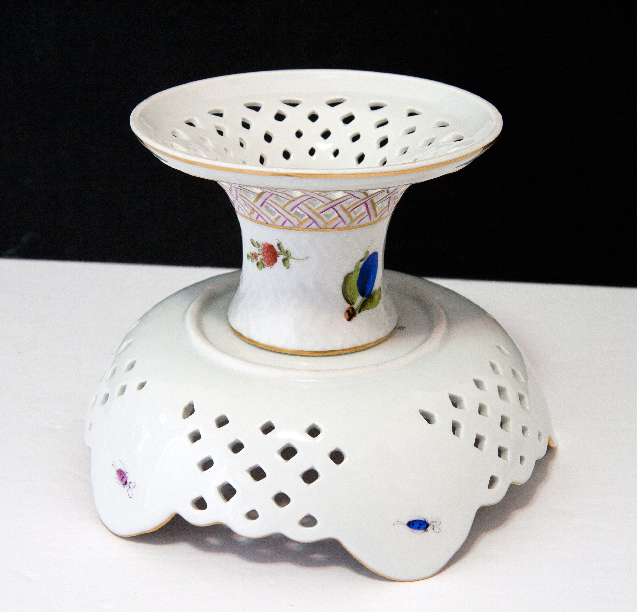 Vintage Rare Herend Hungary Porcelain Reticulated Fruit Bowl Vintage Rare Herend Hungary Porcelain Reticulated Fruit Bowl