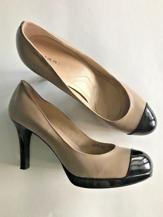 tahari pumps