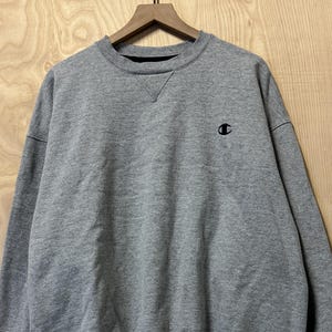 Sudadera de cuello redondo gris con logotipo bordado de Champion Y2K vintage, talla XL