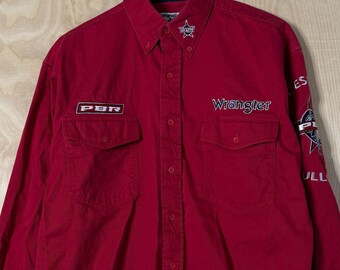 Camisa vintage Wrangler Professional Bull Riders bordada de algodón rojo de manga larga con botones, talla grande.