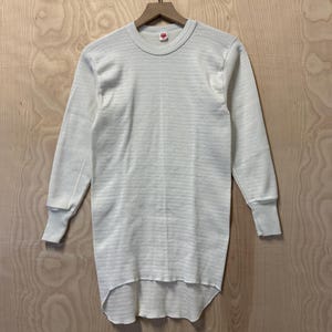 Vintage 70s Hanes White Cotton Polyester Waffle Thermal Long Sleeve Shirt size Medium