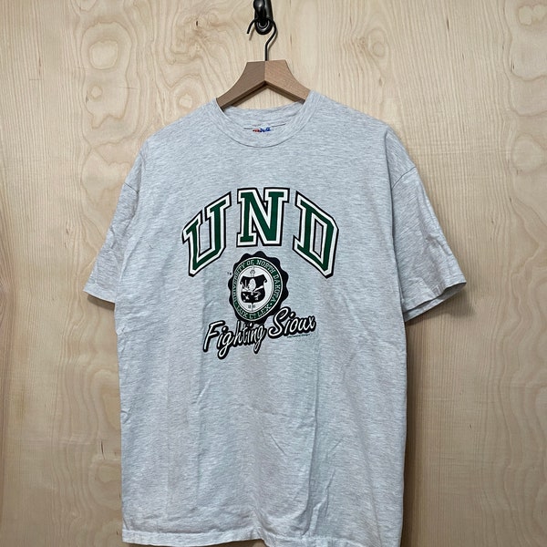 Vintage 90s University Of North Dakota Fighting Sioux Crest Gray T Shirt size XL