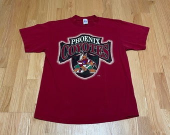 Vintage Phoenix Coyotes Logo7 Spell Out Logo Maroon Cotton T Shirt size Large