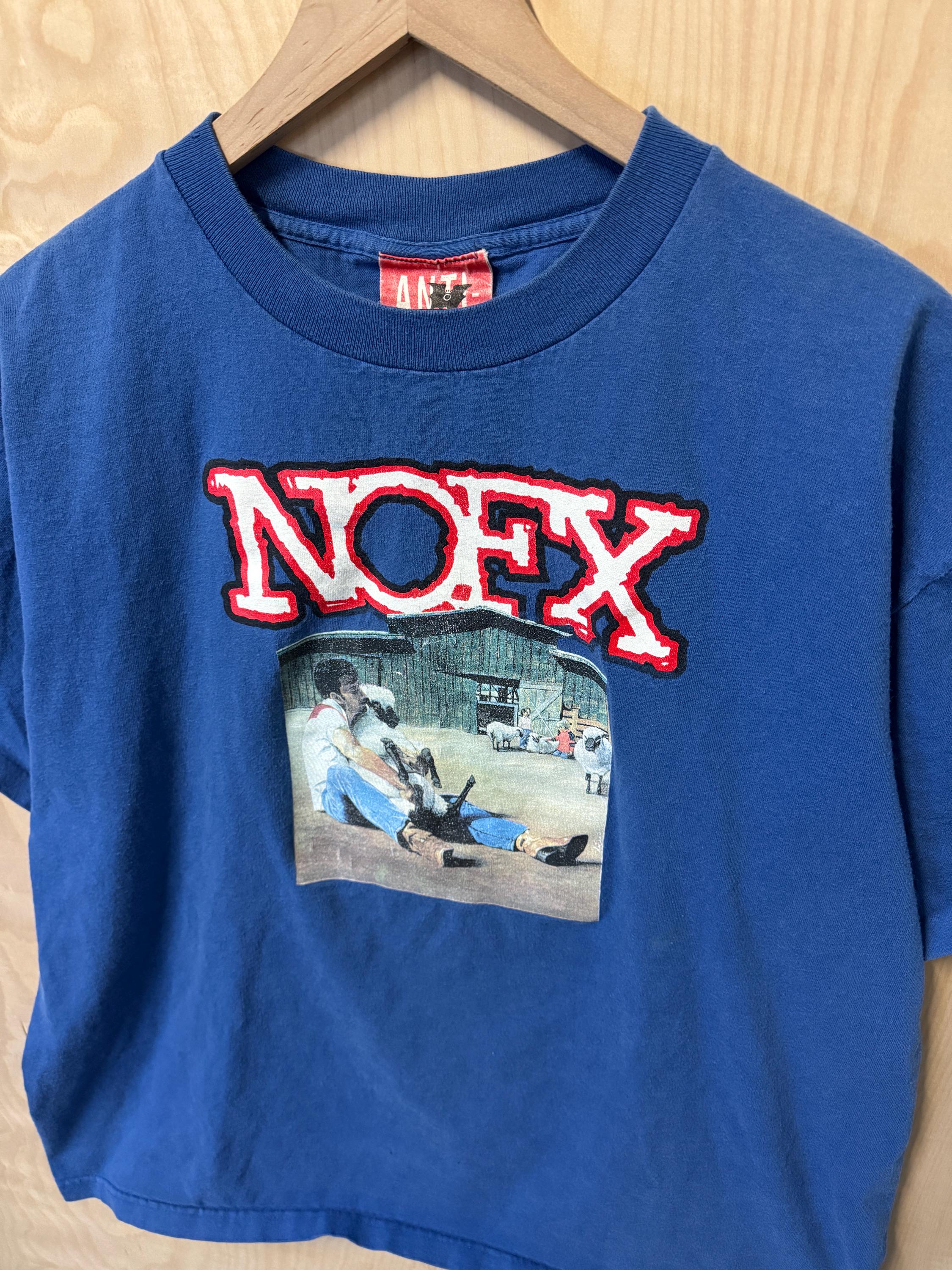 トップス 90's NOFX Heavy Petting Zoo T-shirts L Vintage 90s NOFX Heavy Petting Zoo Graphic Anti Activewear