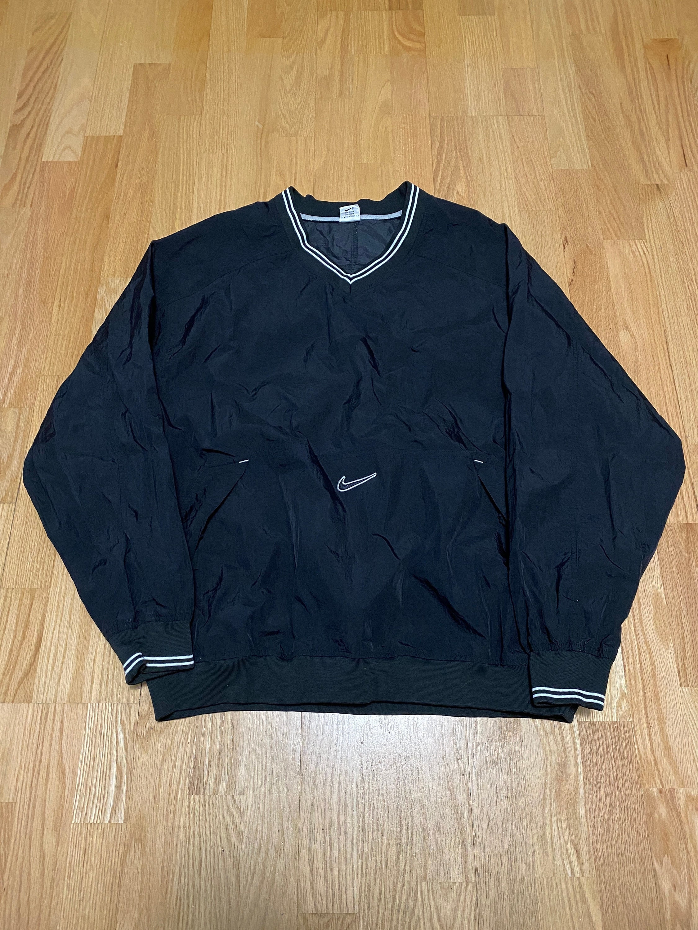 Nike windbreaker v neck hotsell