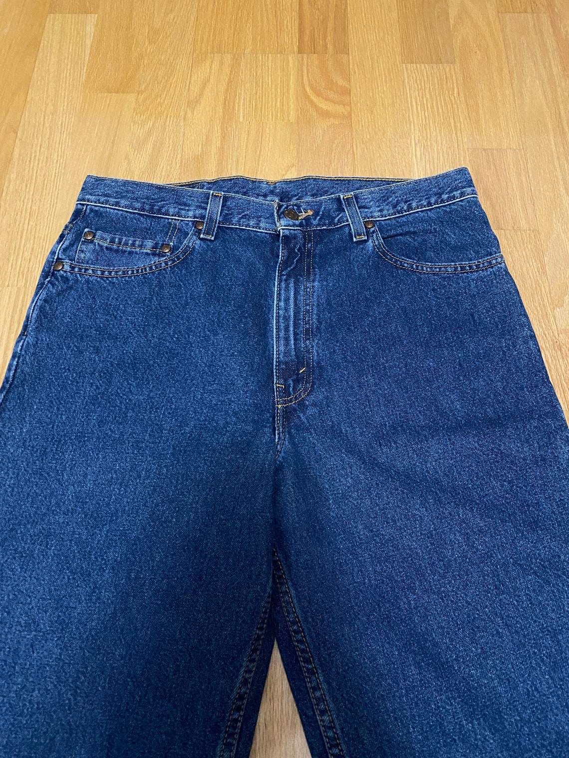 levis medium size
