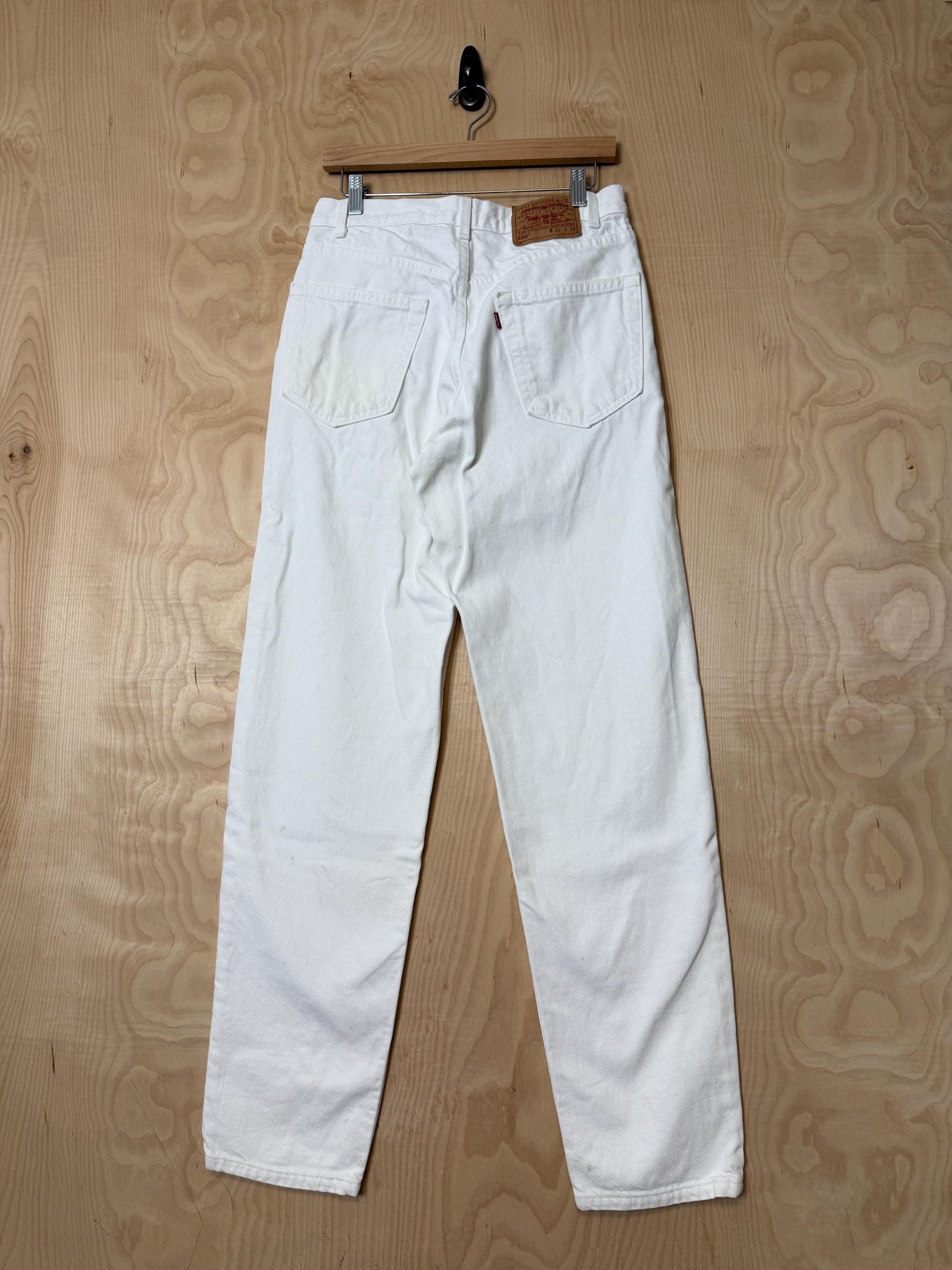 White Levis 550 - Etsy