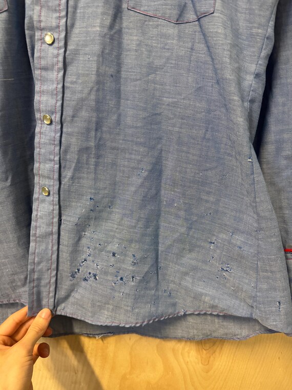Vintage 70s Brutus Floral Stitched Blue Chambray … - image 5