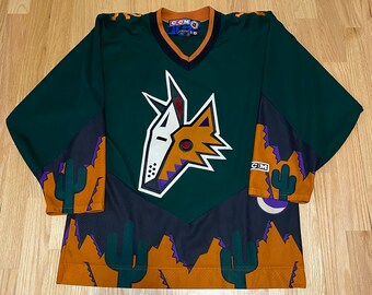 phoenix coyotes throwback jersey