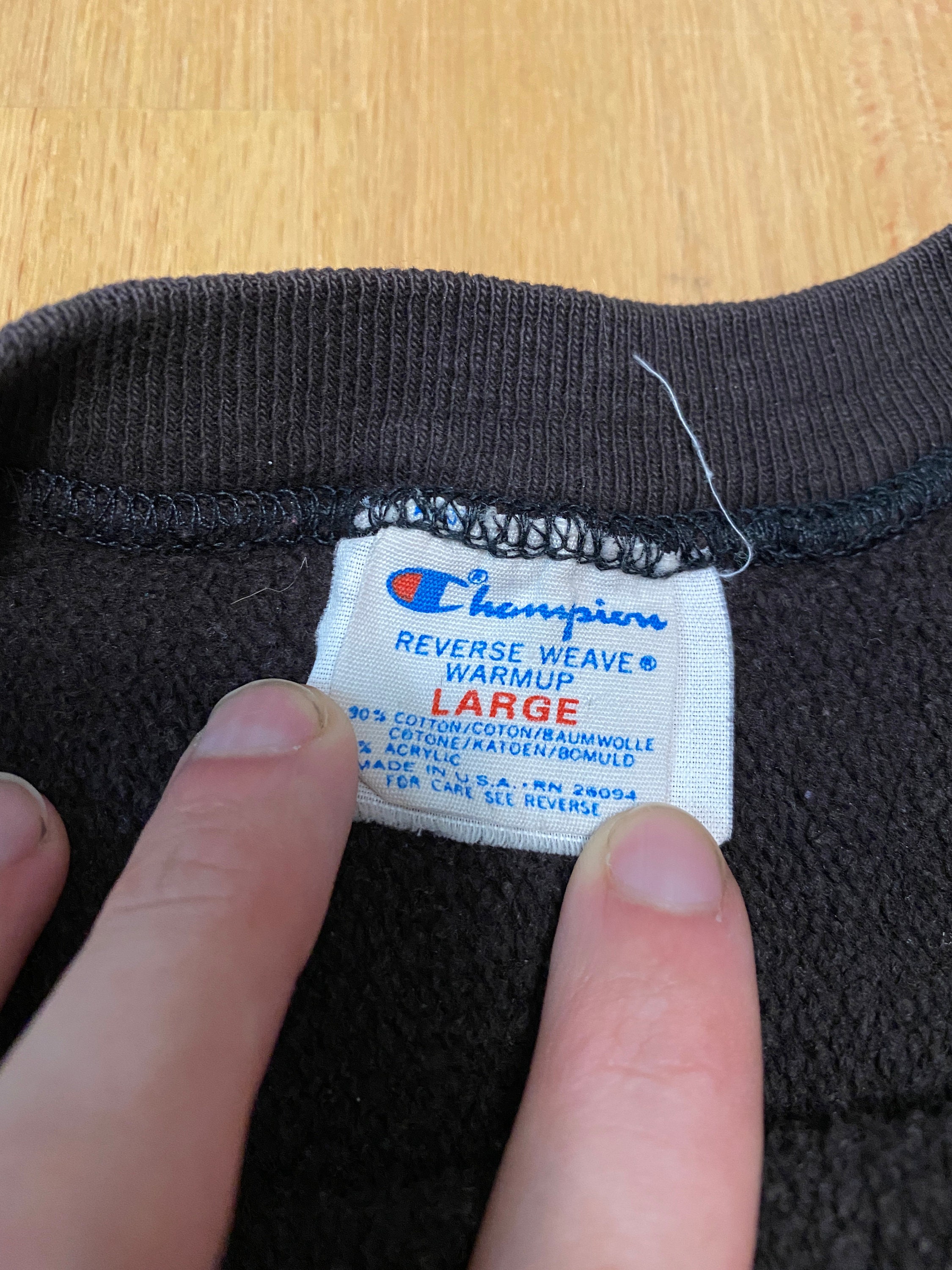 超希少》チャンピオン☆USA製☆XXL☆青目玉☆ロゴ刺繍☆Champion☆紫