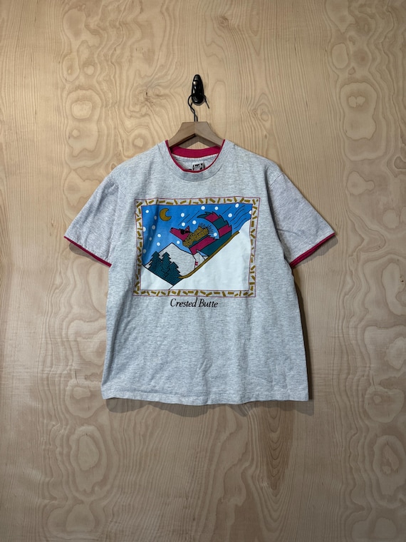 Vintage 90s Wolf Skiing Art Graphic Created Butte Gray Pink T
