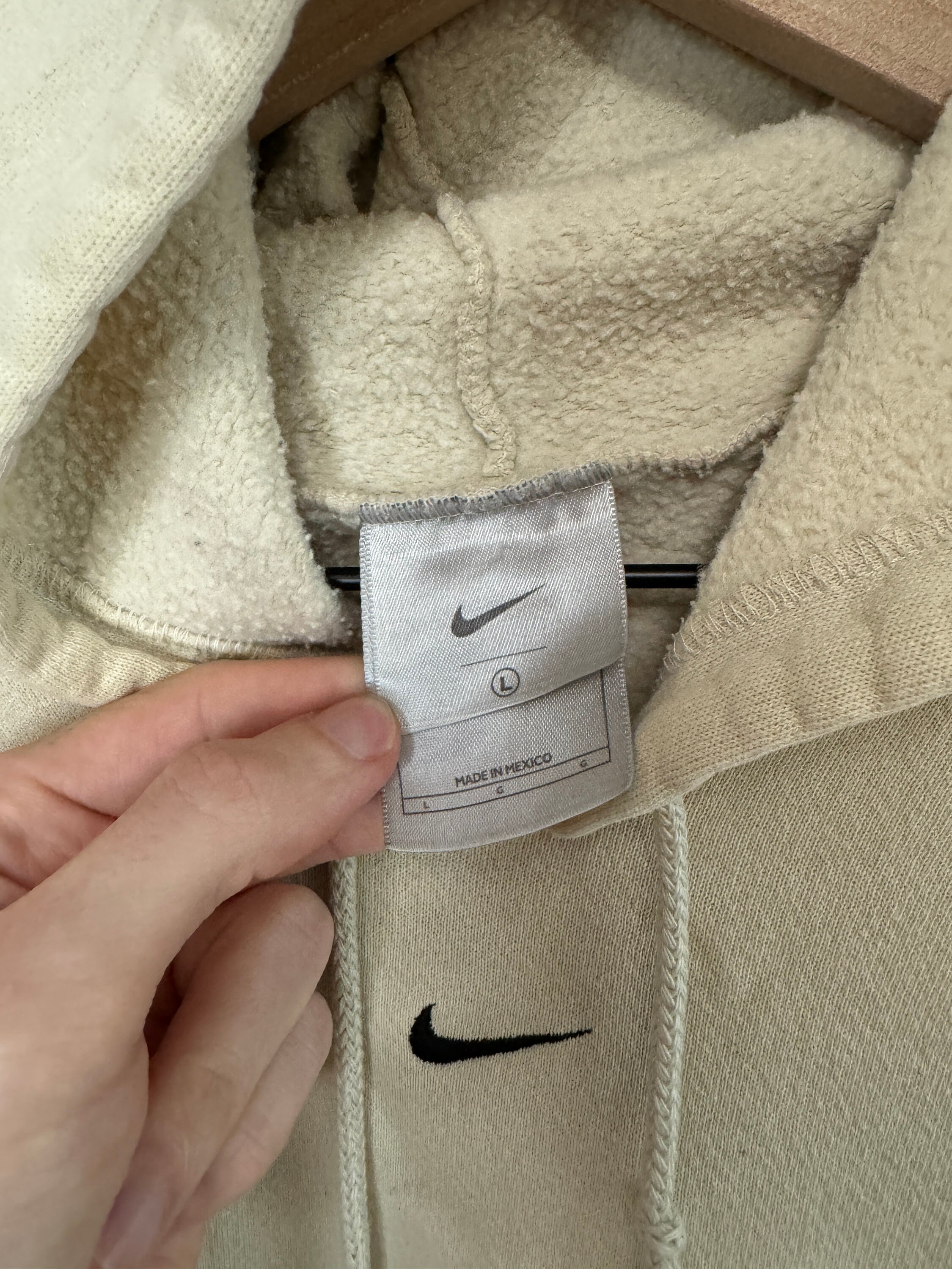 tan vintage nike hoodie