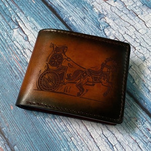 Carteira masculina de couro de guerreiro antigo feita à mão, presente de guerreiro viking para homens, presente personalizado para ele, presente de aniversário de natal para homens
