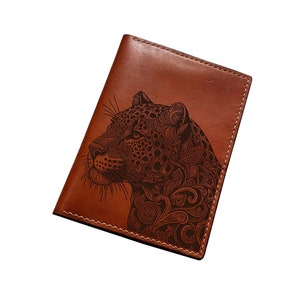 Leopardenleder Brieftasche, Panther Reisebrieftasche, Brieftasche mit individueller Gravur, Familienreiseetui, Afrika-Tiergeschenkideen, Jaguar-Gepardengeschenkidee