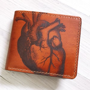 Personalized leather handmade Heart bifold men's wallet, boyfriend father husband anniversary christmas gift idea for men 2020