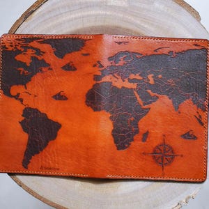 Cartera de cuero con mapa del mundo vintage: estuche de viaje personalizado