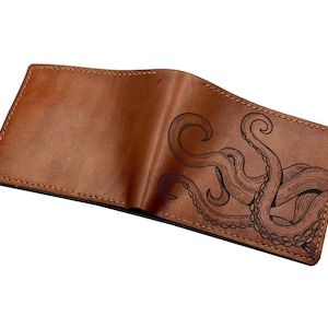 Kraken Ozean Monster Leder handgefertigte Brieftasche, maßgeschneiderte Männer Leder Geschenk, Oktopus Muster Geschenk, Jahrestag Geschenk für ihn