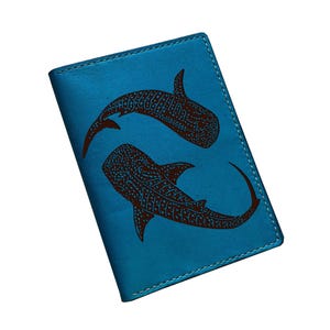 Portefeuille de voyage en cuir véritable gravé d'un requin-baleine, cadeau en cuir personnalisé avec motif océanique