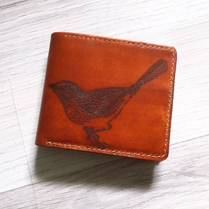 Cartera plegable de cuero genuino personalizada para hombre, hecha a mano, con diseño de pájaro, billetera de animal, regalos de aniversario de cuero personalizados para su padre y su novio.