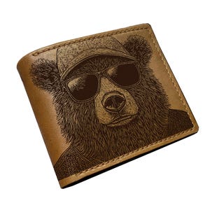 Billetera de cuero hecha a mano con diseño de oso Cool Daddy, billetera plegable de cuero personalizada, billetera con dibujo de oso, divertido regalo de oso para esposo, billetera para él