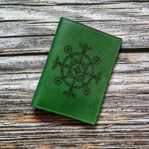 Cartera de viaje personalizada, billetera de cuero personalizada, billetera para él, billetera con patrón de brújula, ideas de regalo con brújula de viaje.