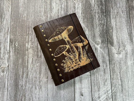 Mushroom Engraved Wood Journal: Refillable Leather Spine